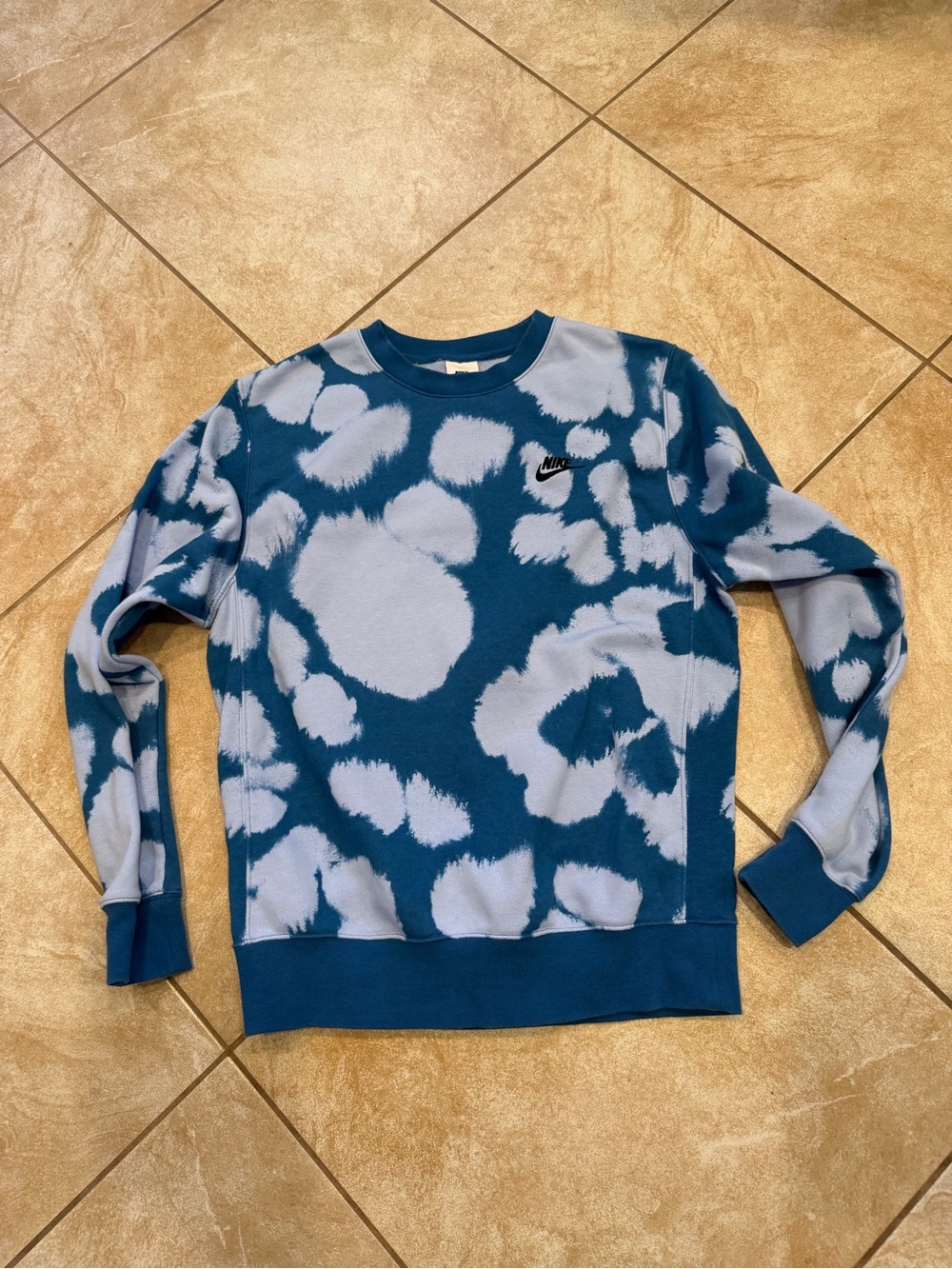 Nike Blue and Light Blue Tie-Dye Pullover Sweatshirt unisex